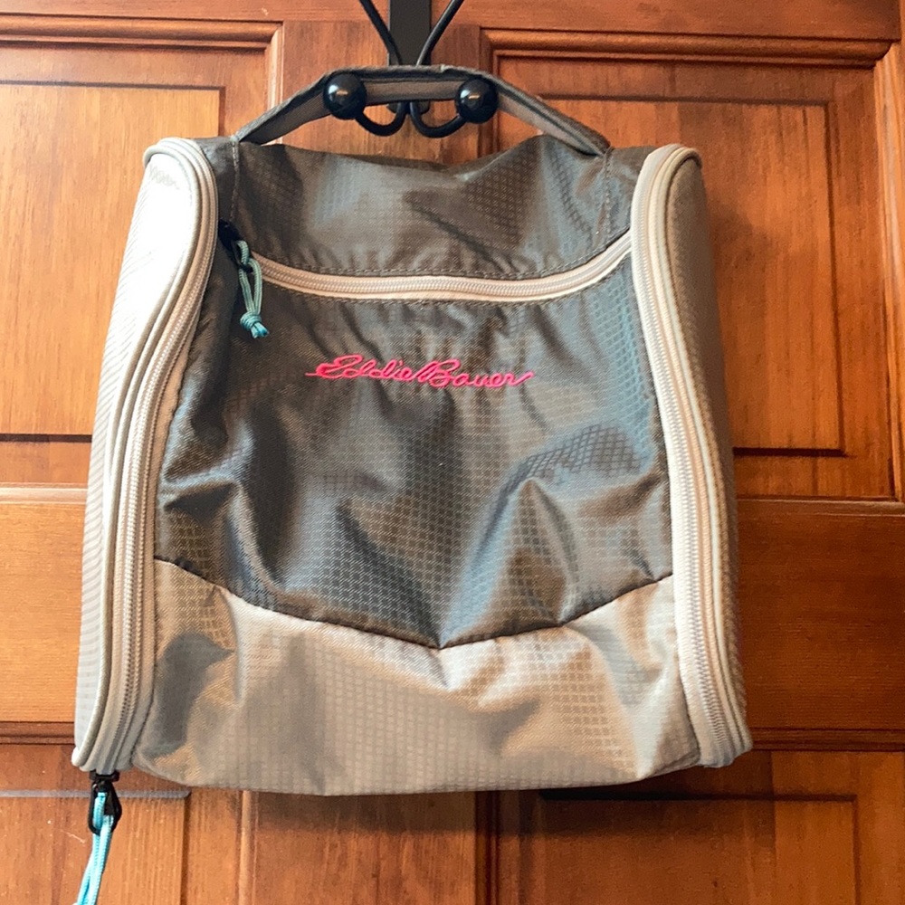 Eddie Bauer Fold-Out Travel Bag